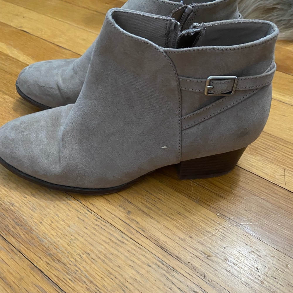 Girls booties